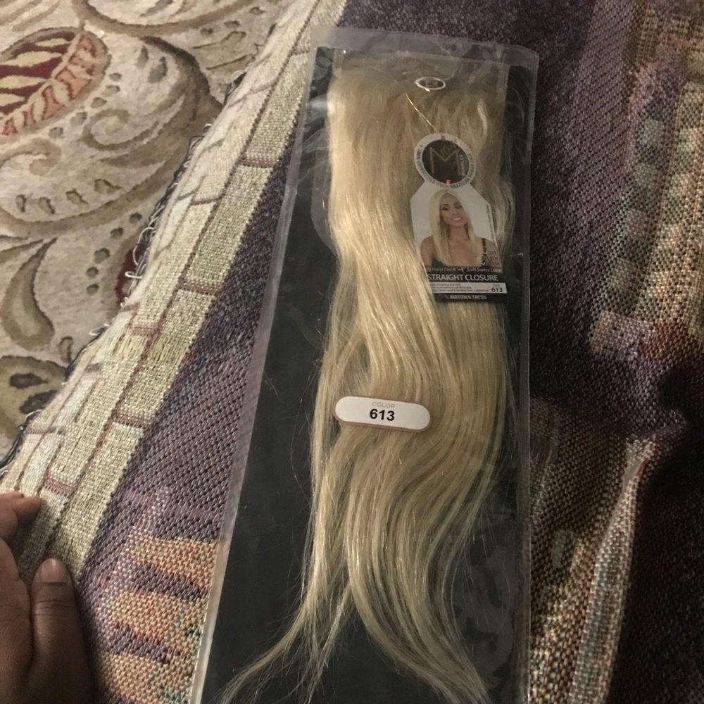 4x4 blonde lace closure